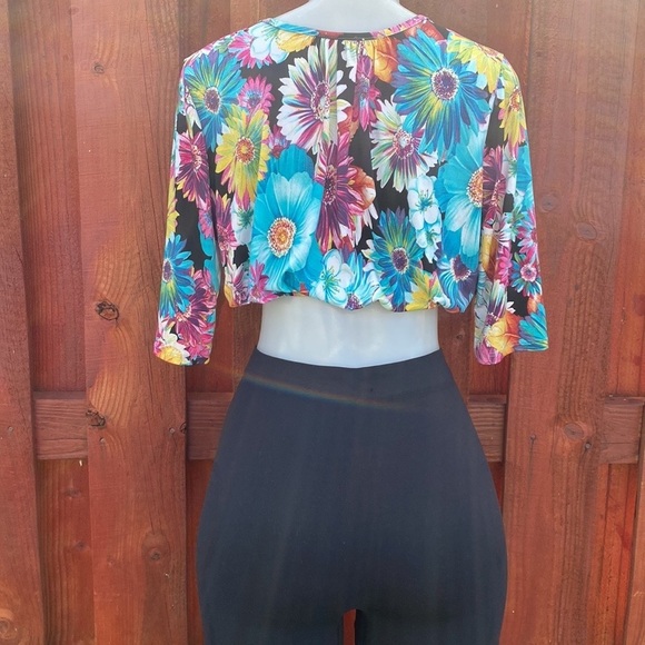 Crop Floral Top S/M - Picture 6 of 6